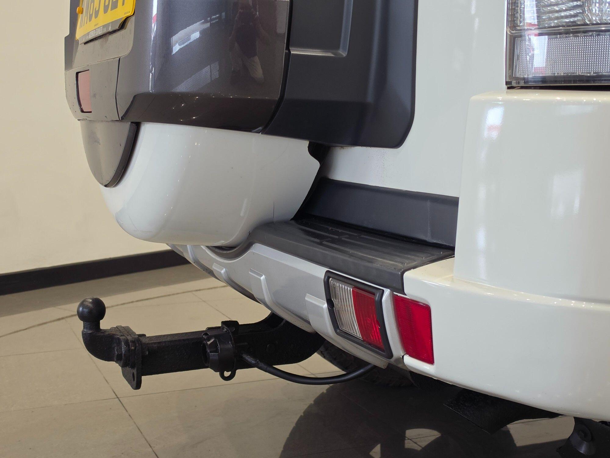 Mitsubishi Shogun view 5