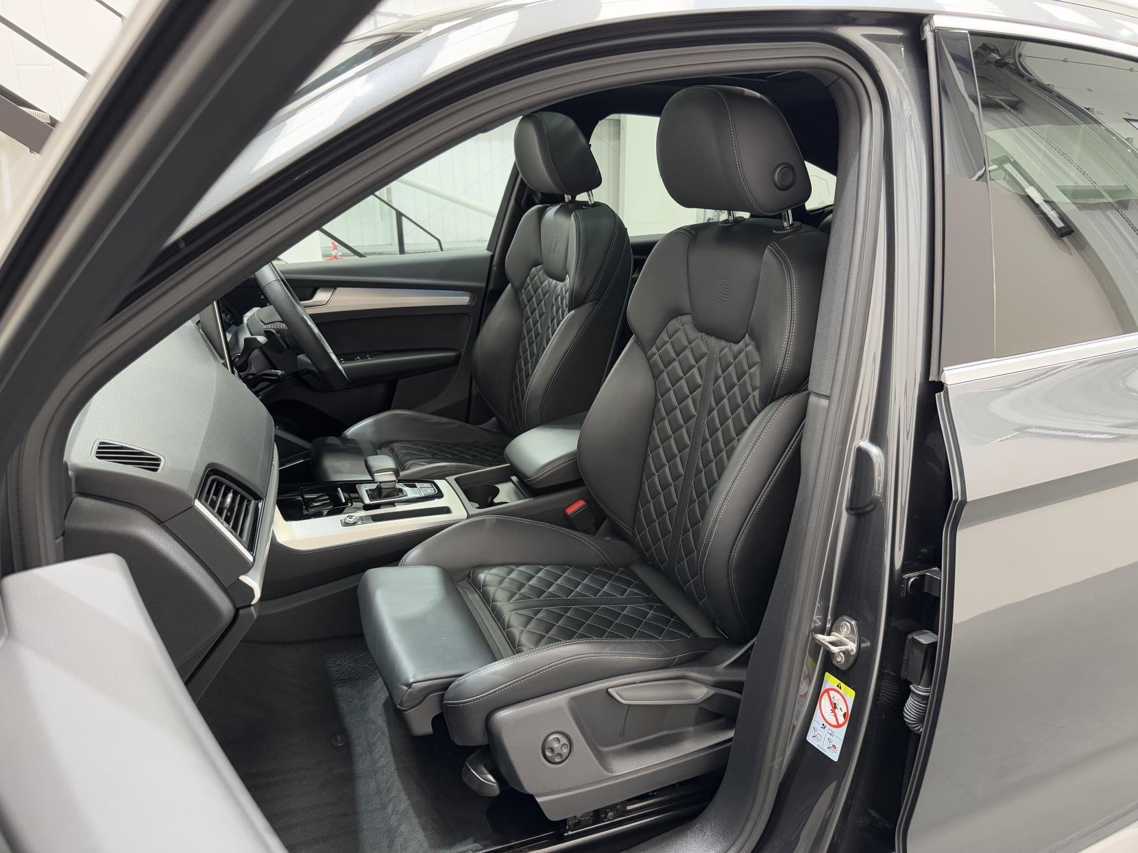 Audi Q5 view 49