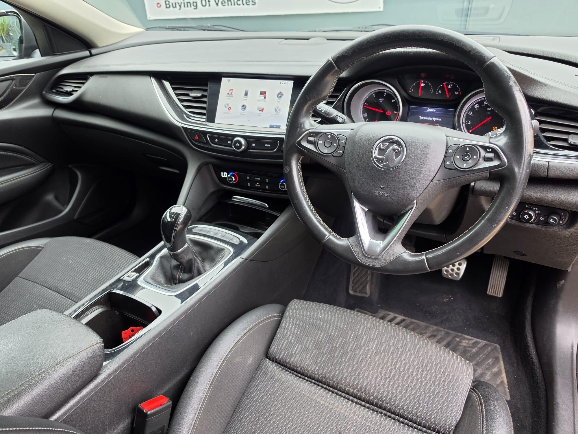 Vauxhall Insignia view 15