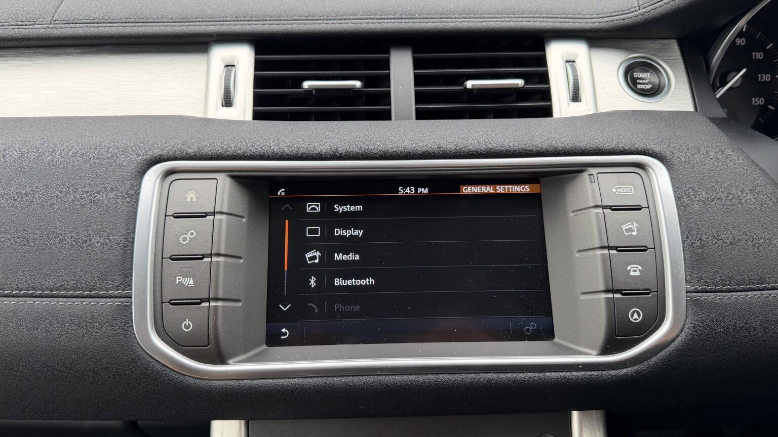 Land Rover Range Rover Evoque view 37