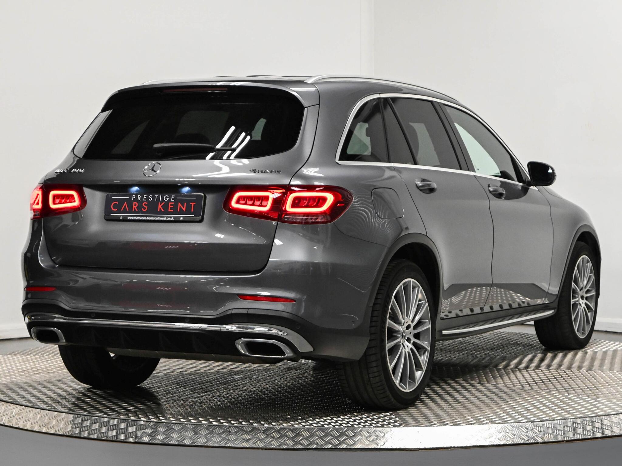 Mercedes-Benz GLC view 38