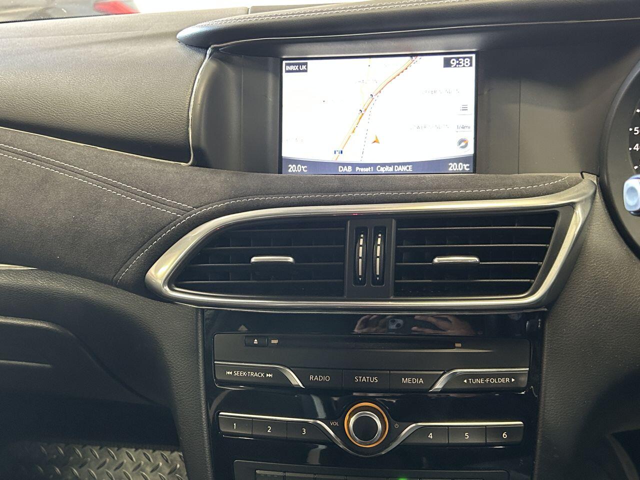 Infiniti Q30 view 32
