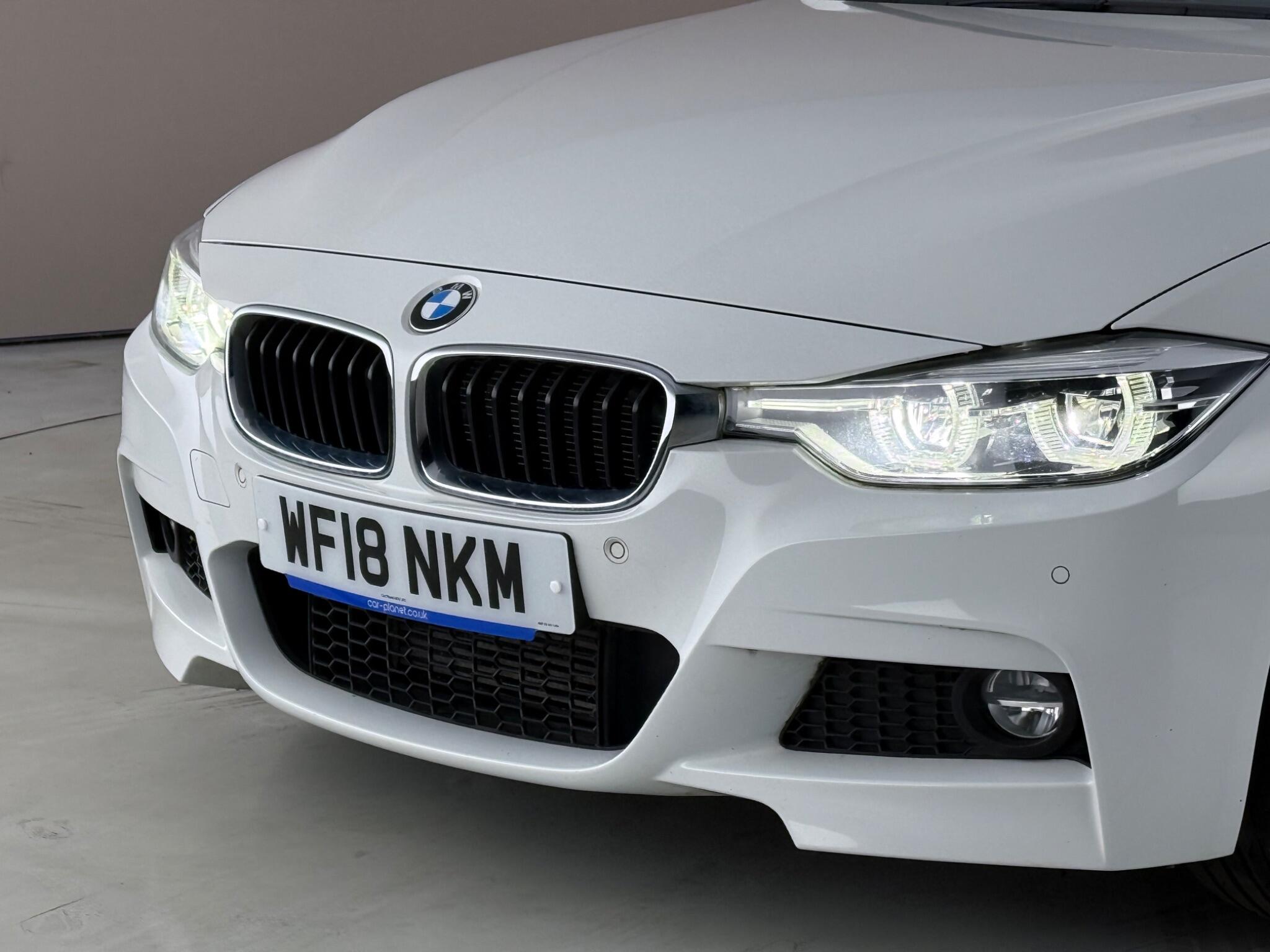BMW 3 Series view 47