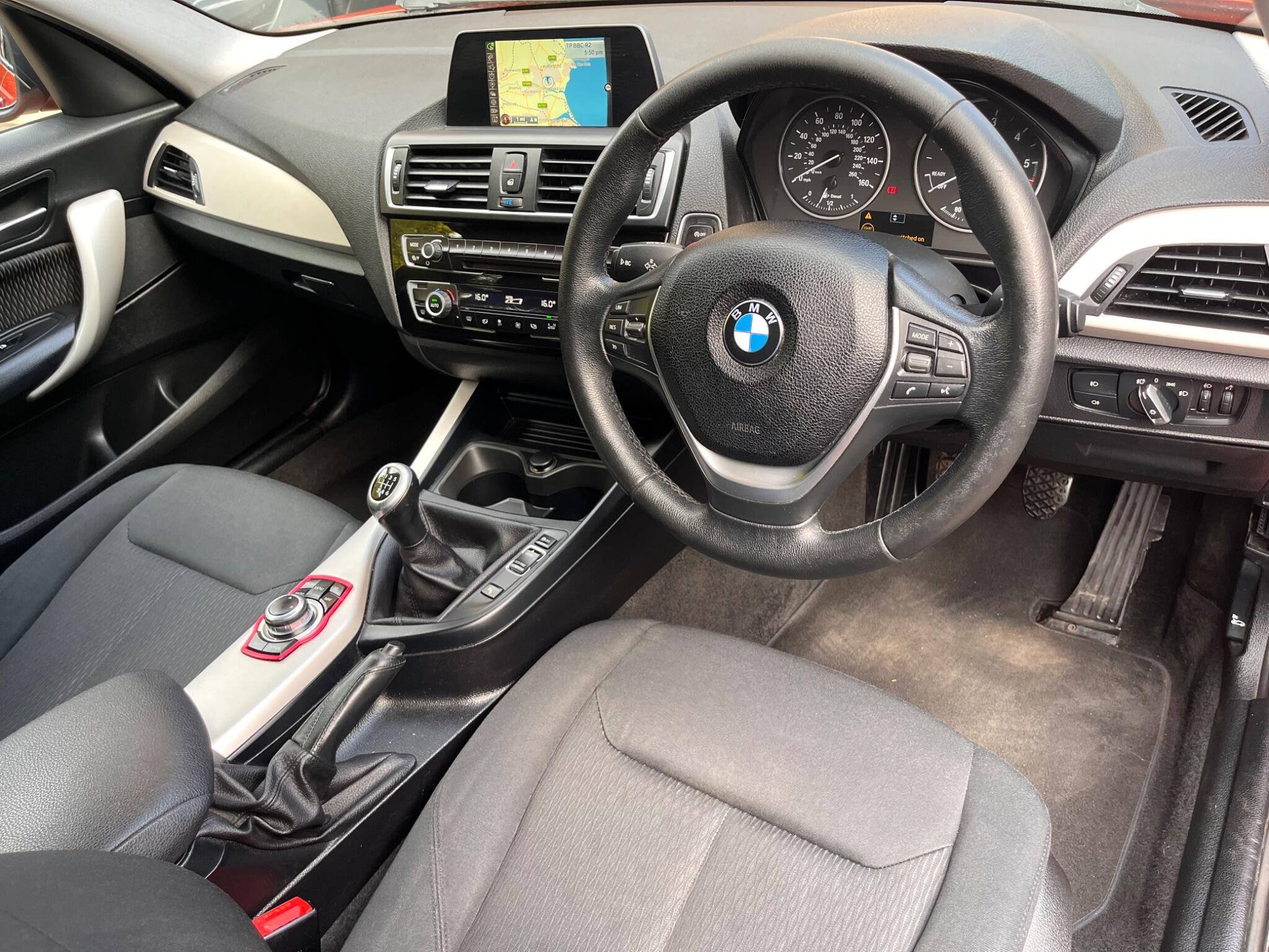 BMW 1 Series view 25