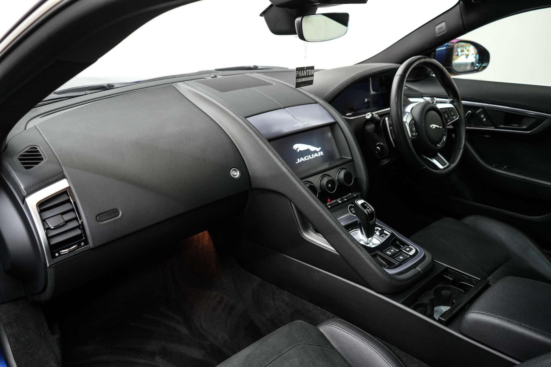 Jaguar F-Type view 15