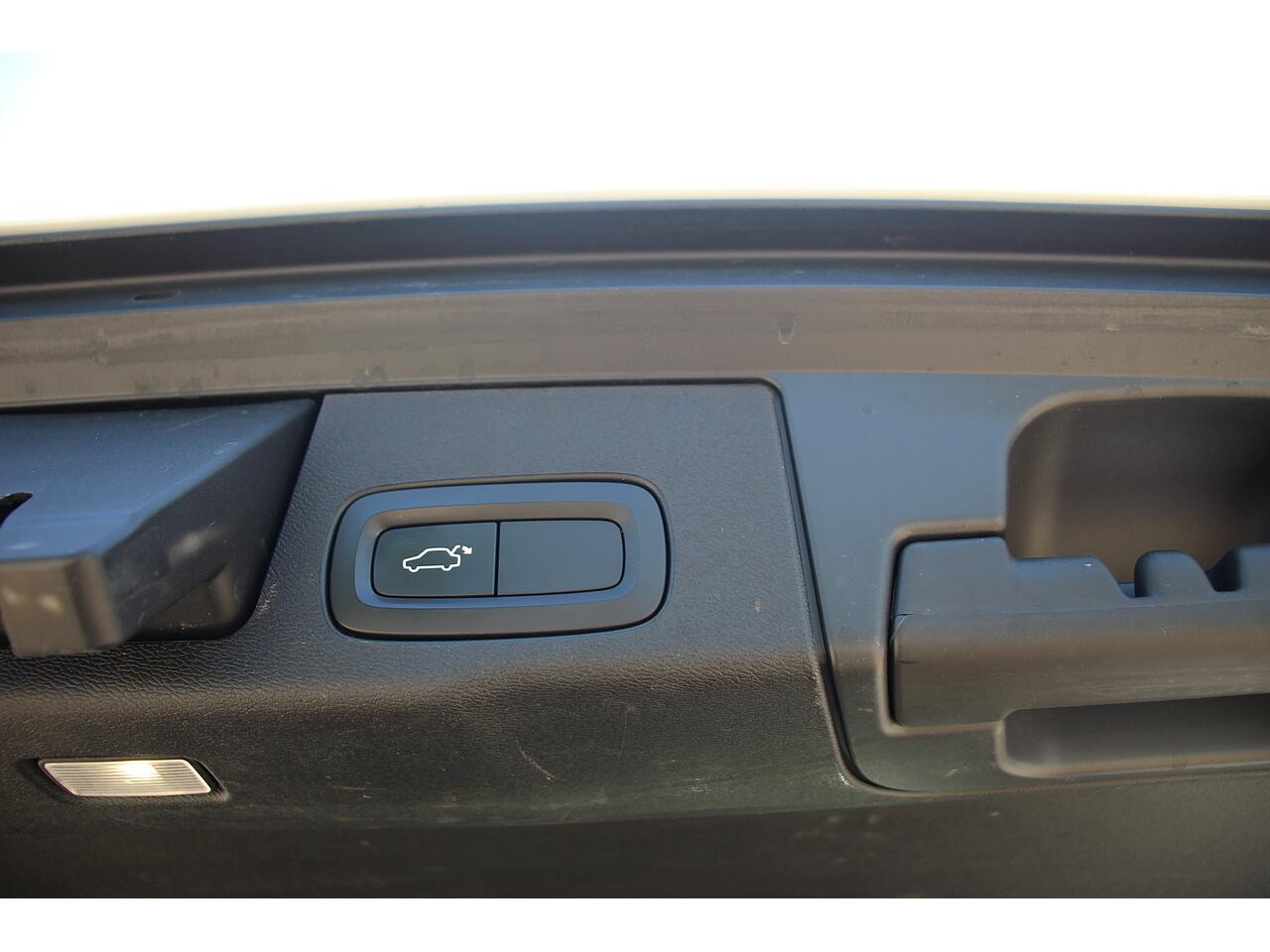 Volvo XC60 view 48