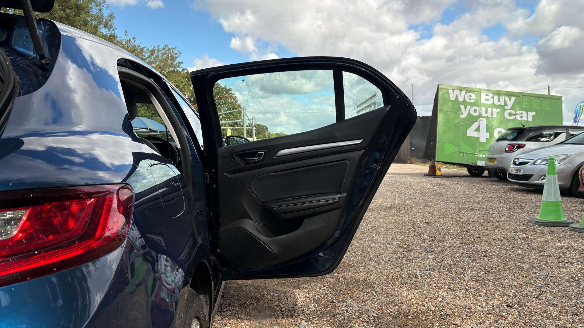 Renault Megane view 45