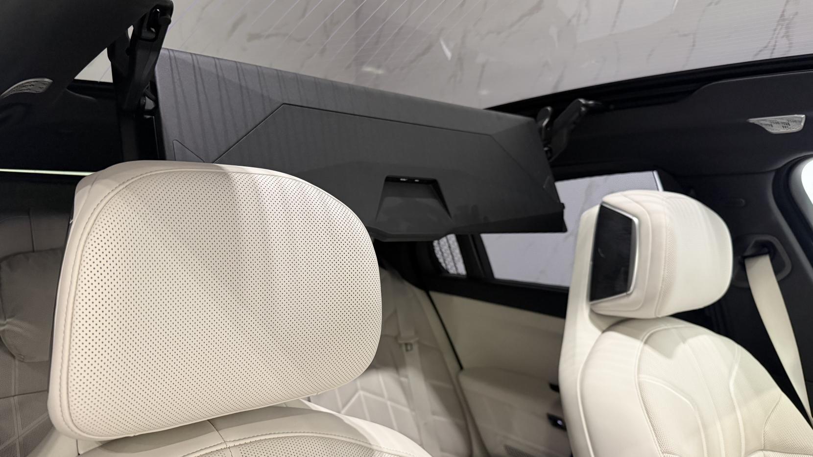 BMW i7 view 19