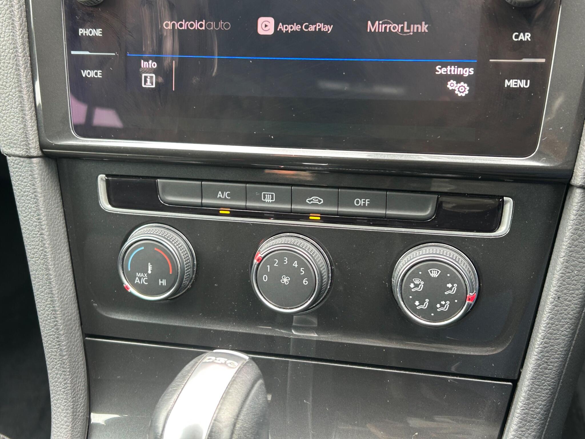 Volkswagen Golf view 35