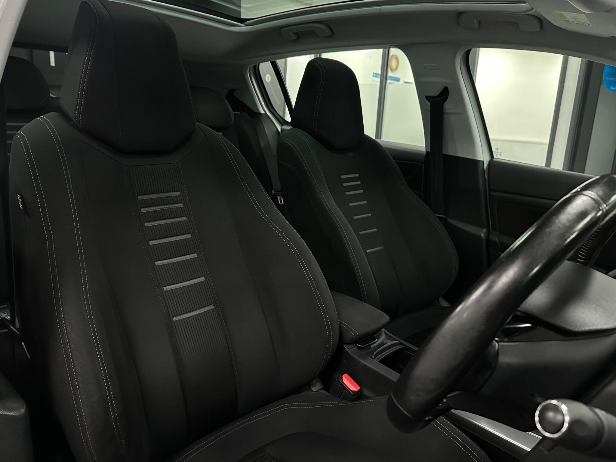 Peugeot 308 view 18