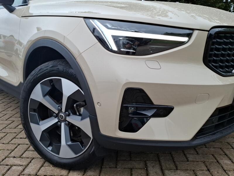 Volvo XC40 view 19