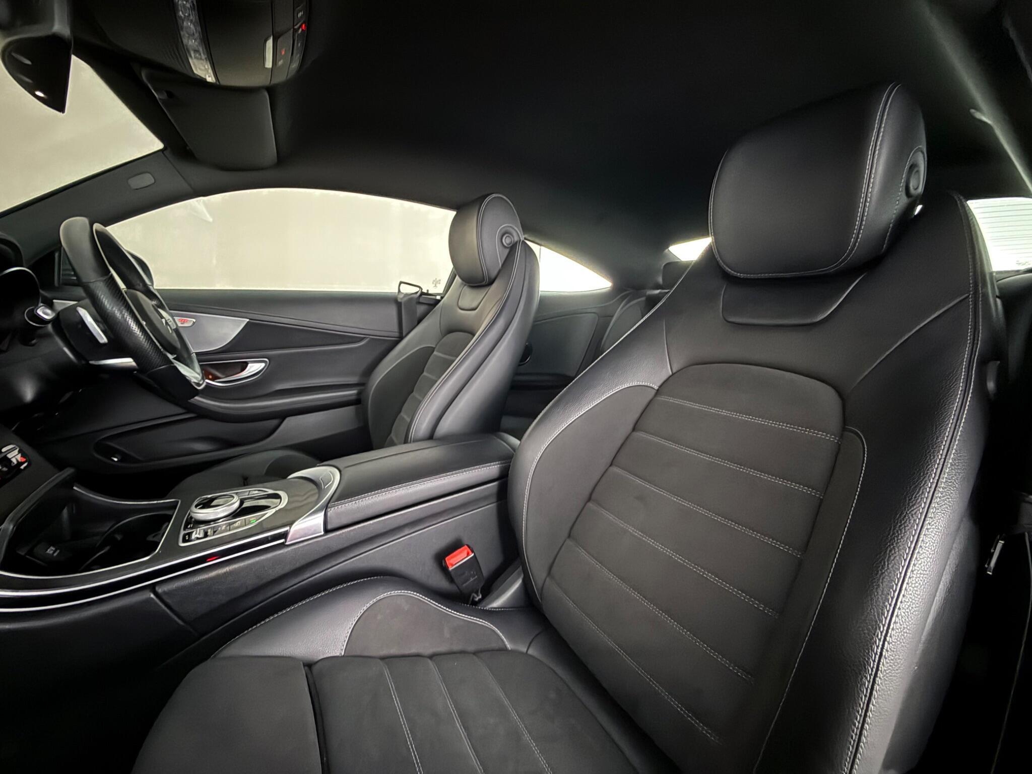 Mercedes-Benz C-Class view 30
