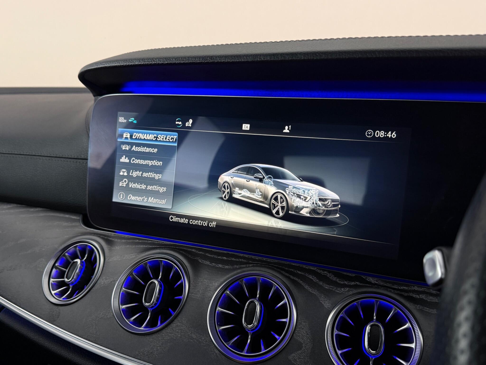 Mercedes-Benz CLS view 30
