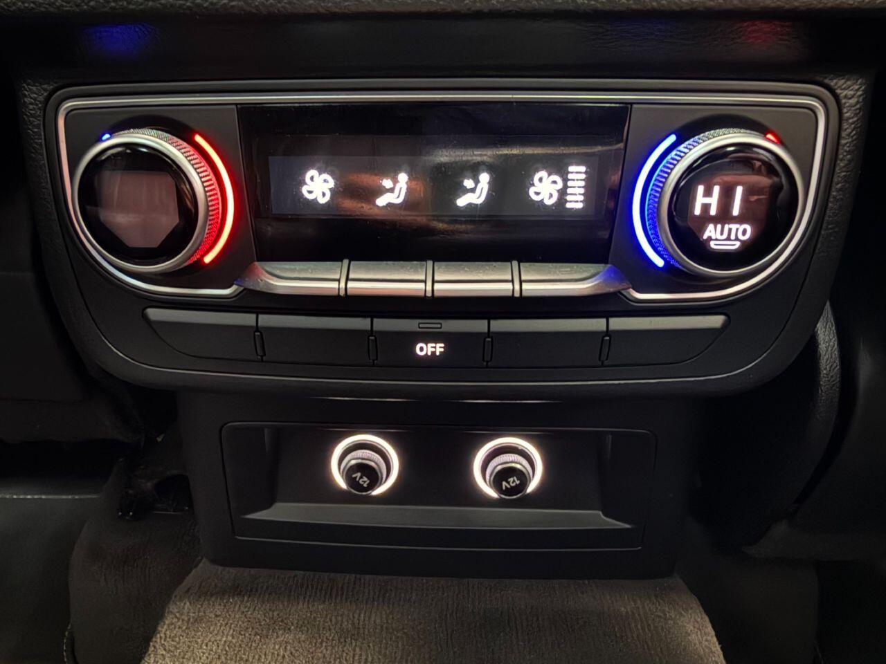 Audi Q7 view 27