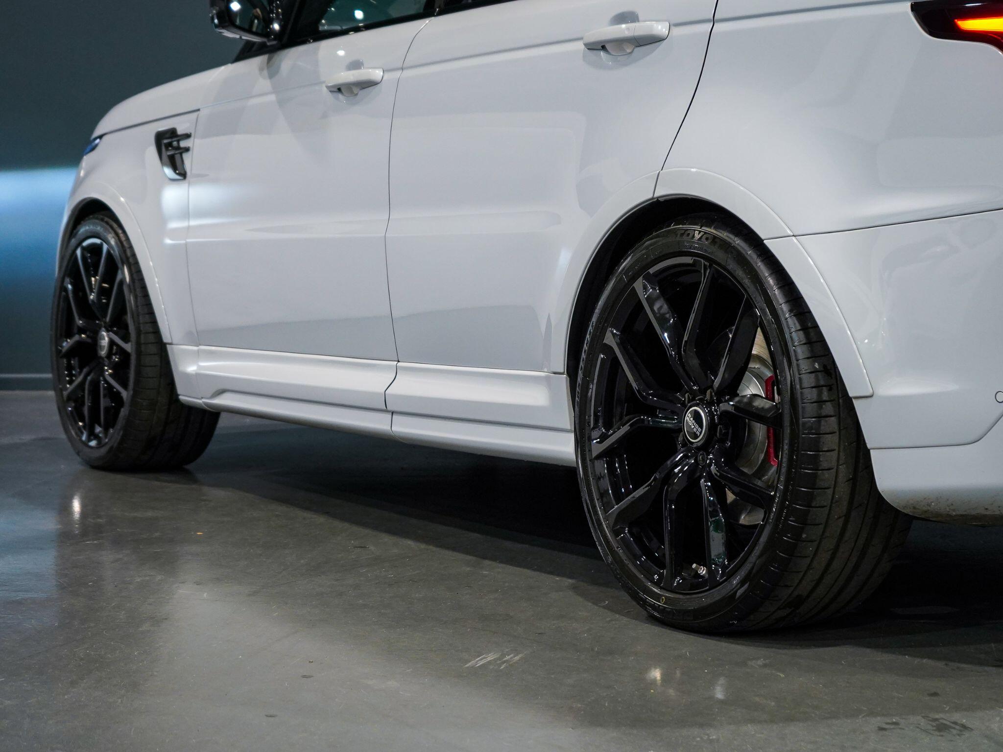Land Rover Range Rover Sport view 11