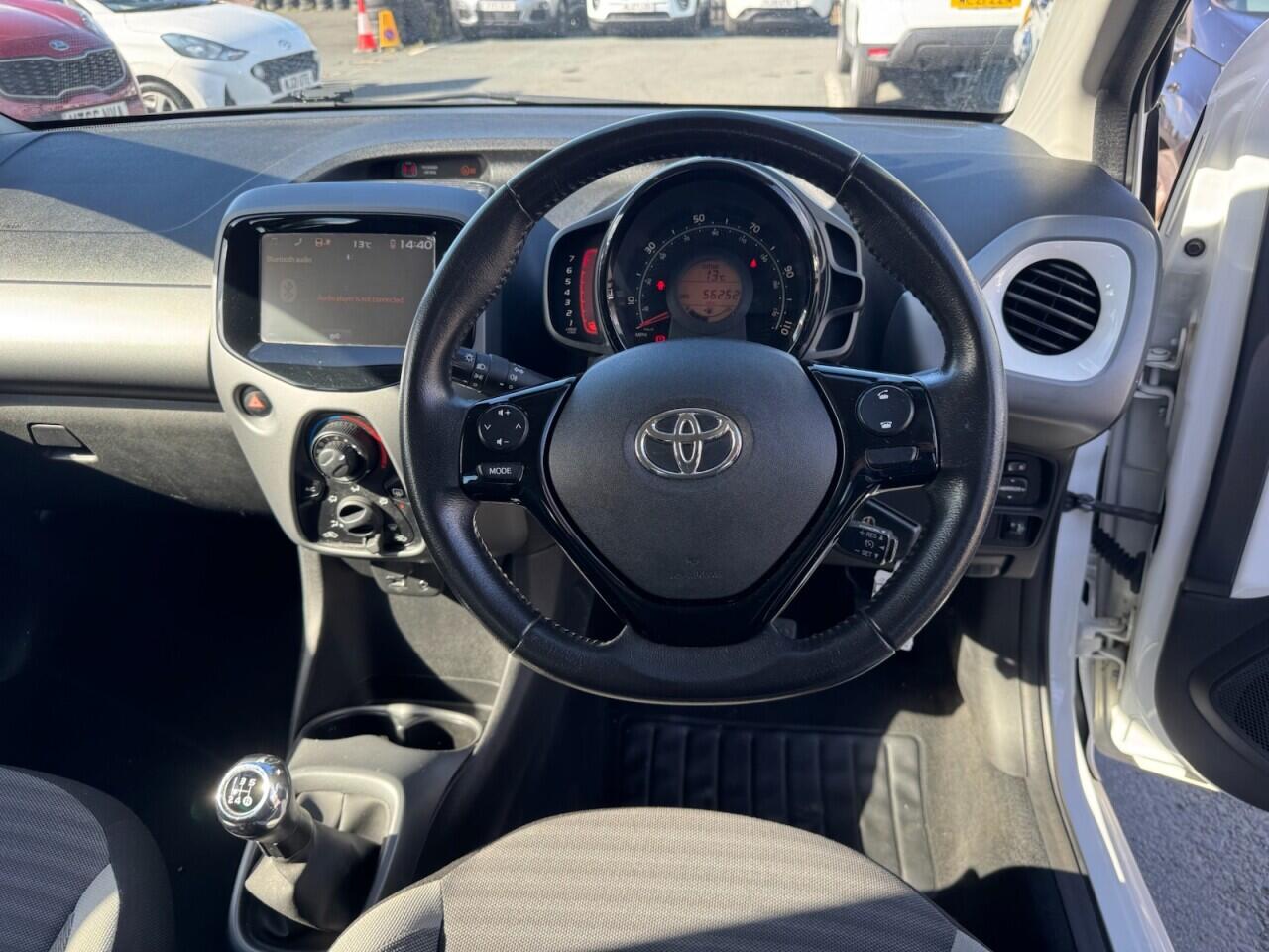 Toyota Aygo view 58
