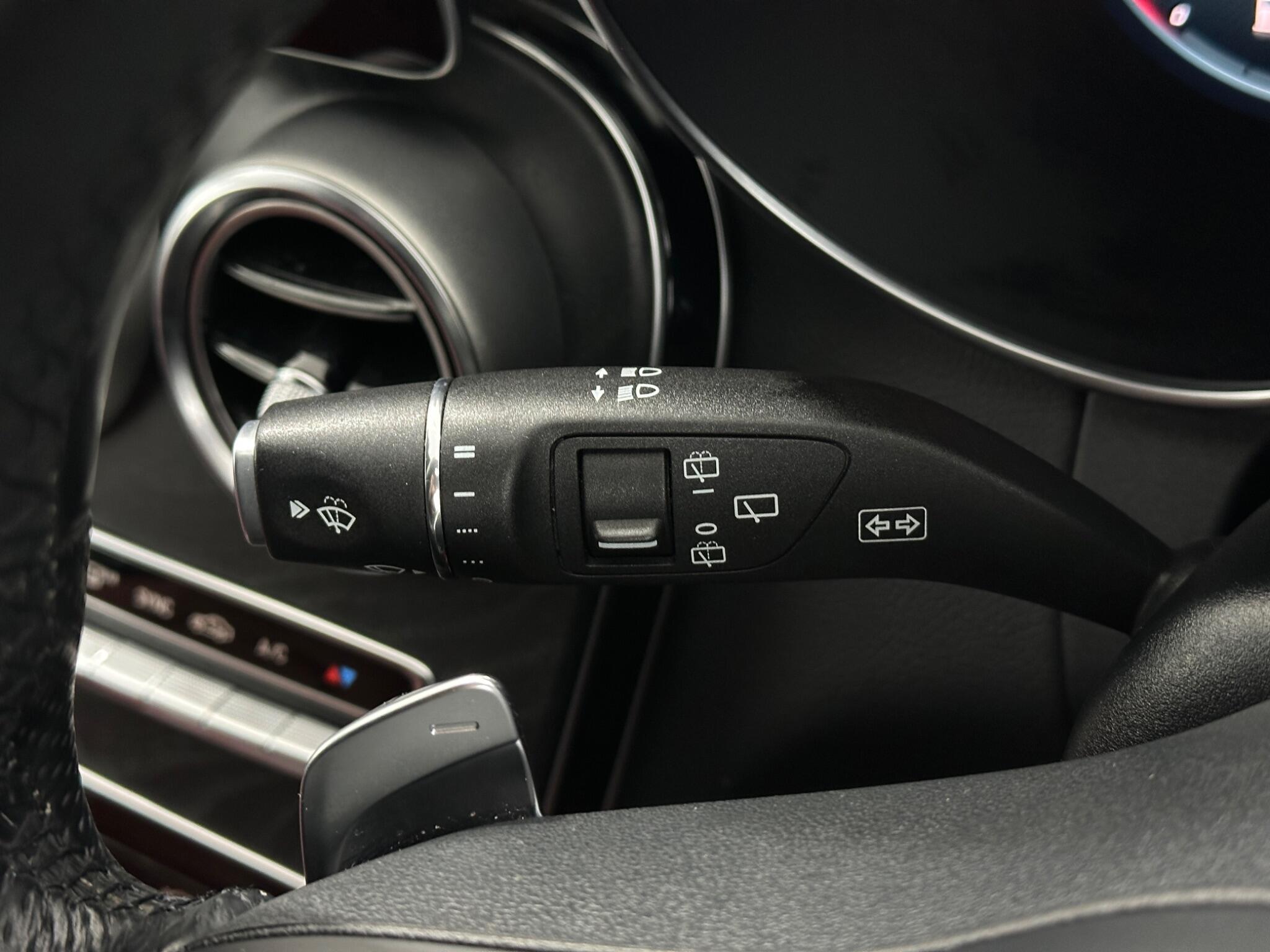 Mercedes-Benz C Class view 14