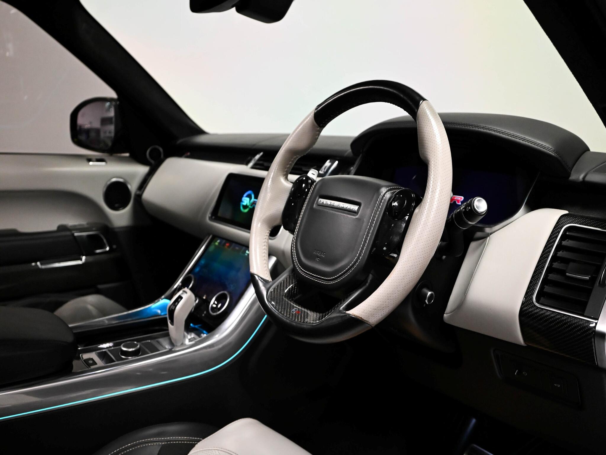 Land Rover Range Rover Sport view 40