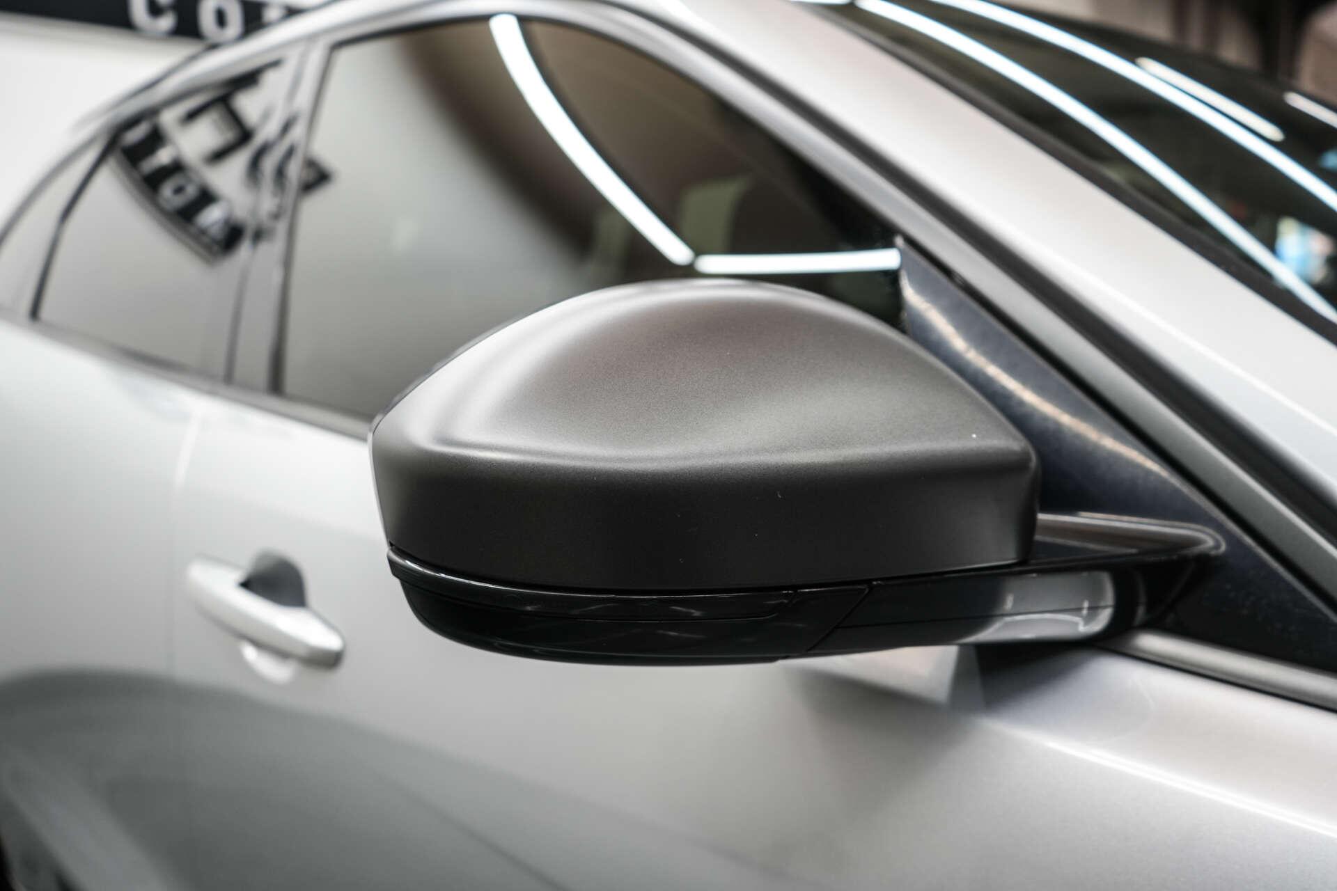 Jaguar F-Pace view 9