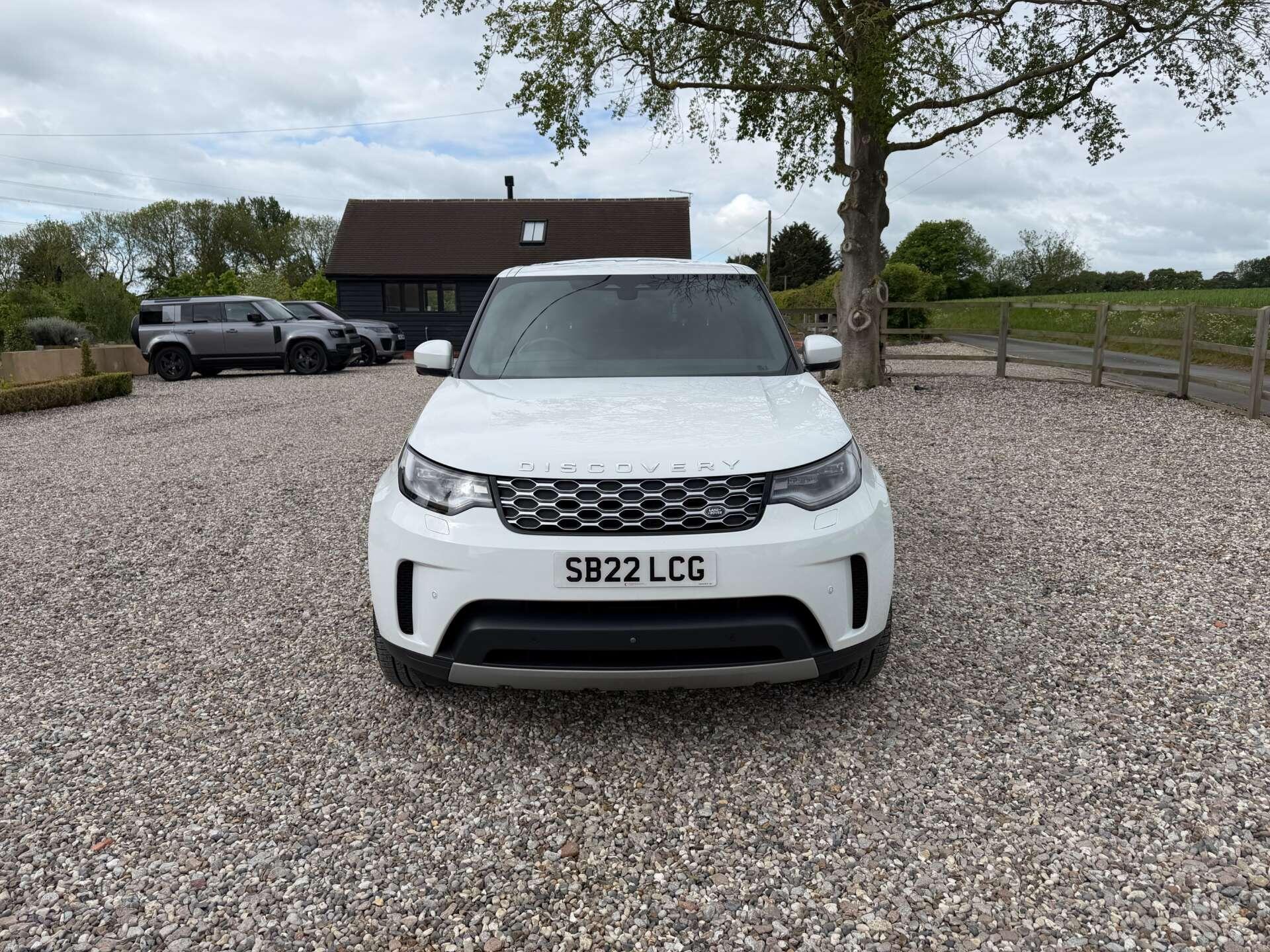 Land Rover Discovery view 8