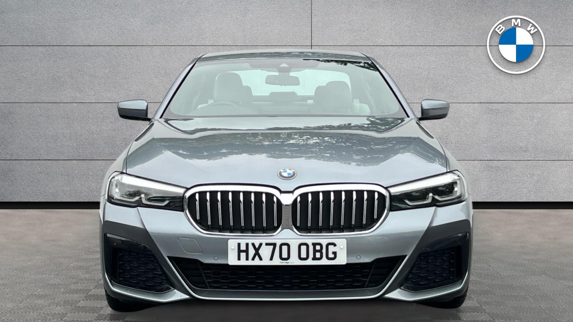BMW 5 Series view 16