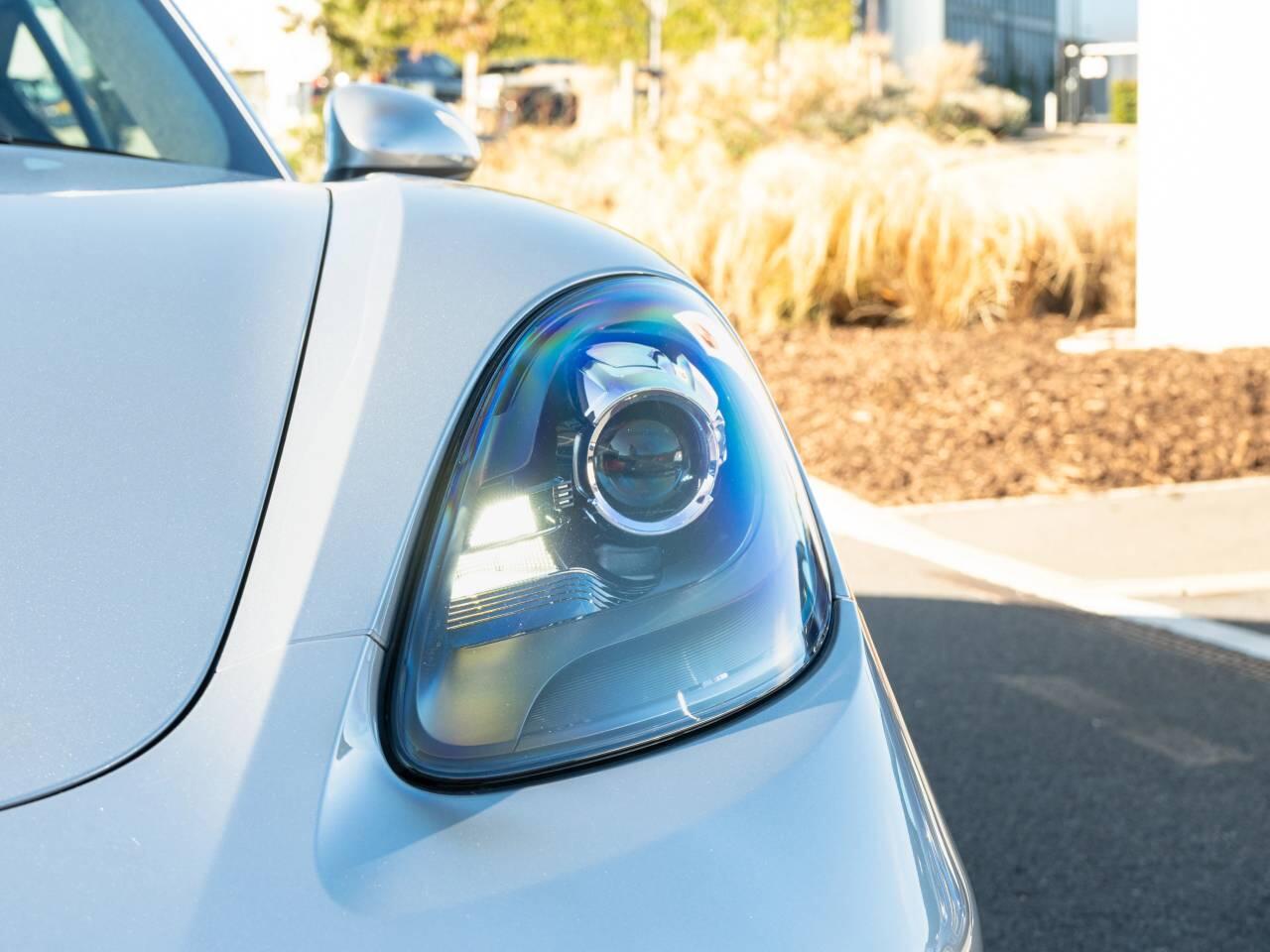 Porsche Cayman view 15