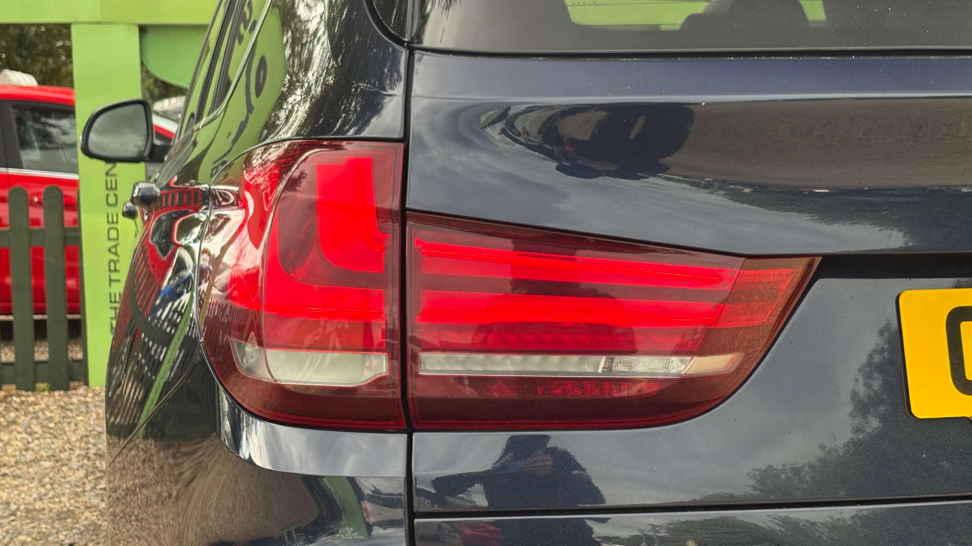 BMW X5 view 56