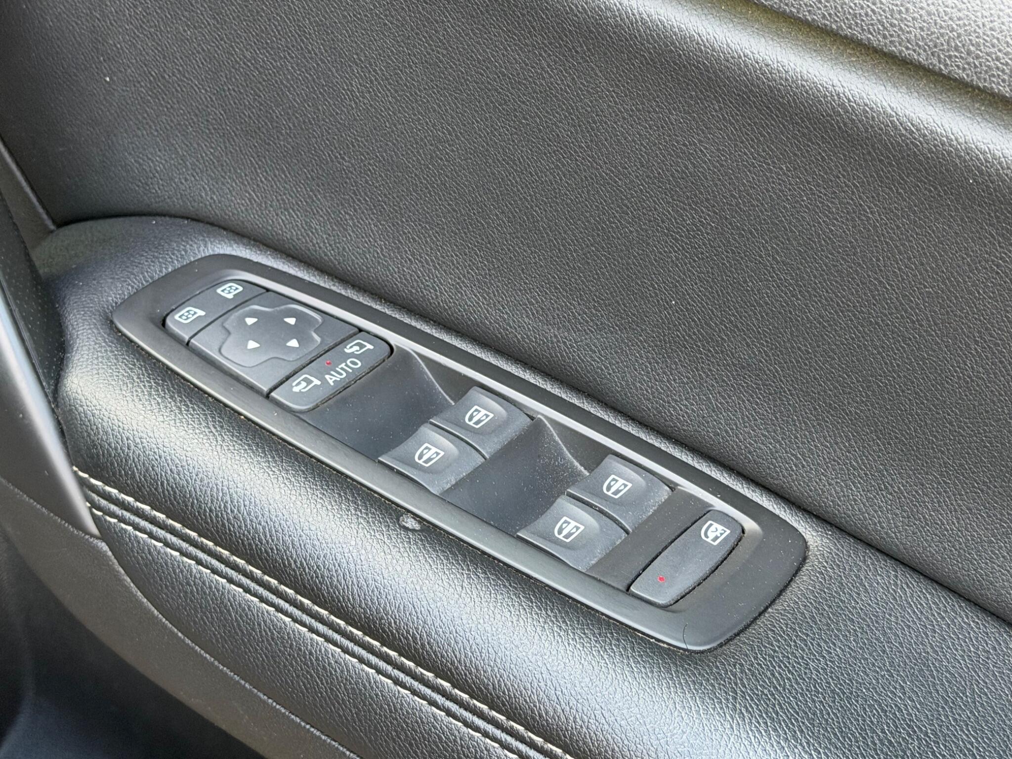 Renault Megane view 9