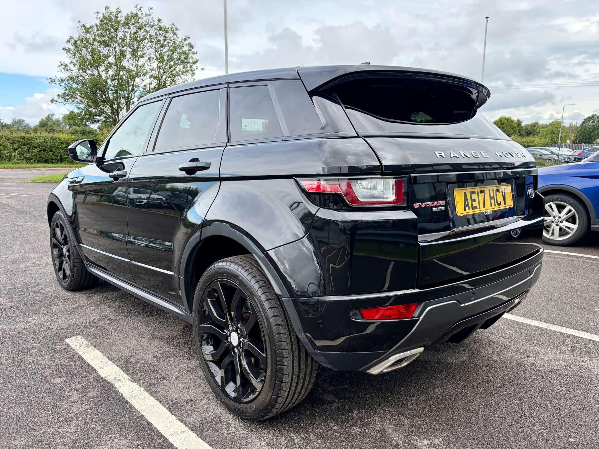 Land Rover Range Rover Evoque view 6