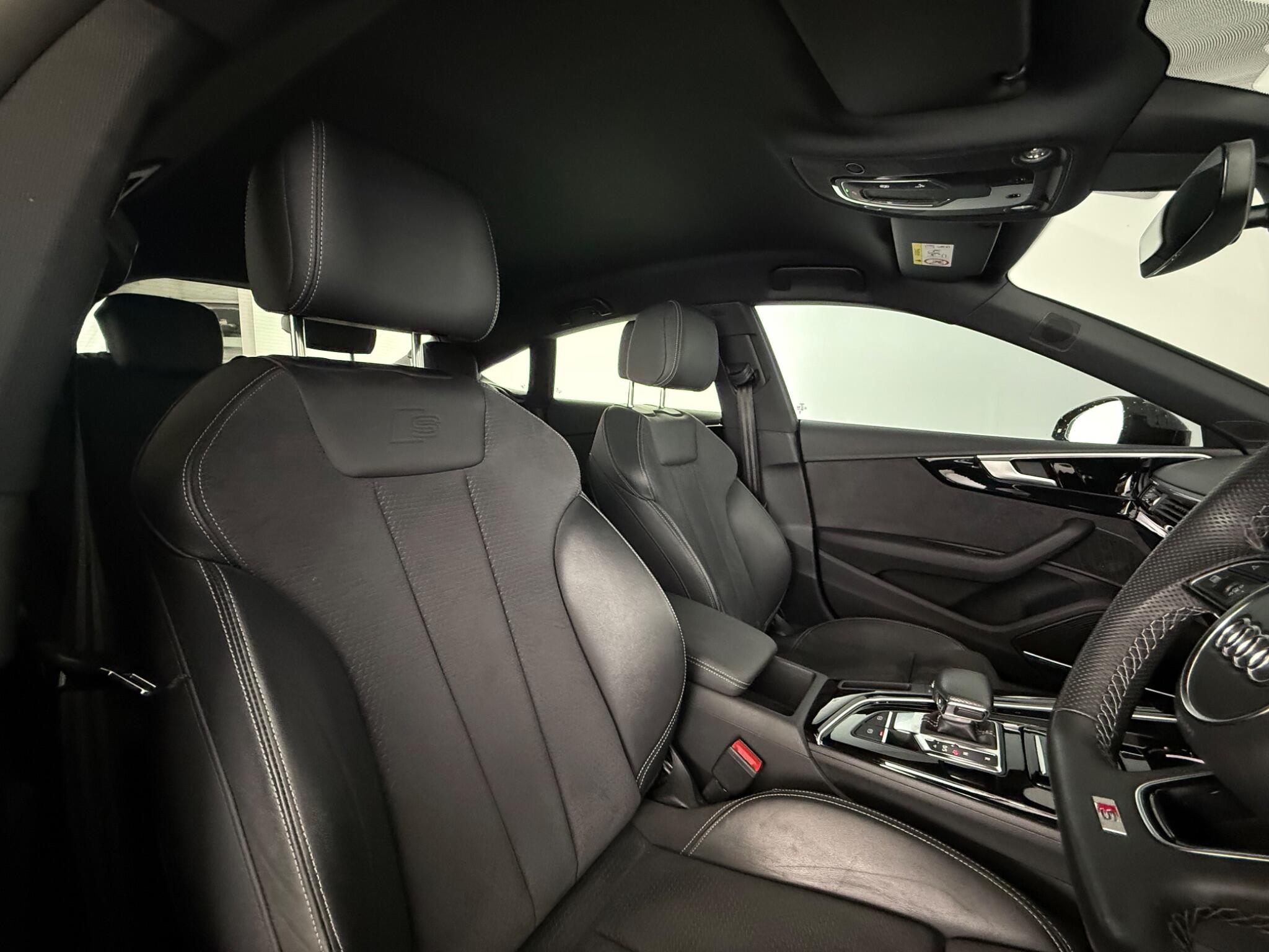 Audi A5 view 32