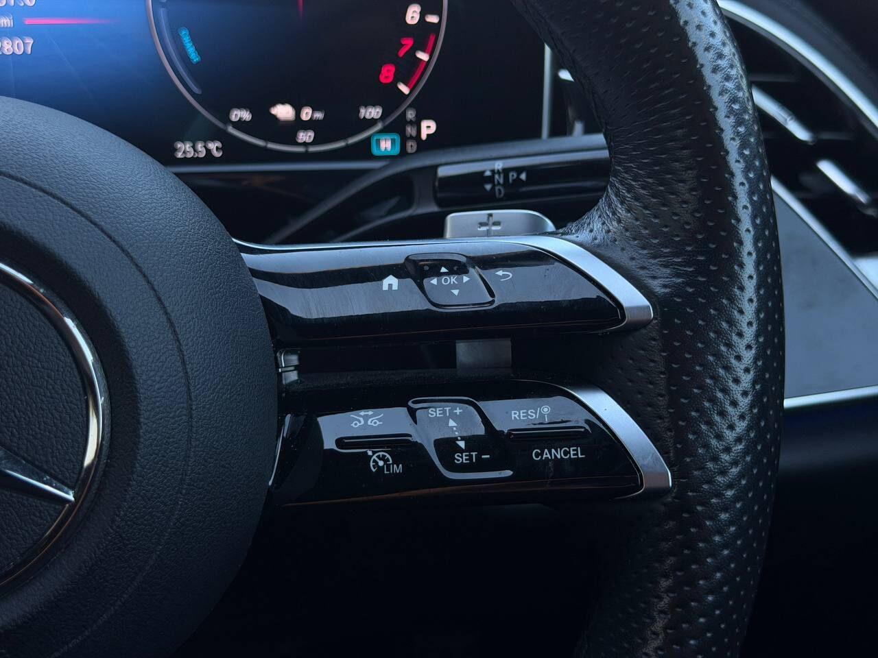 Mercedes-Benz E-Class view 33