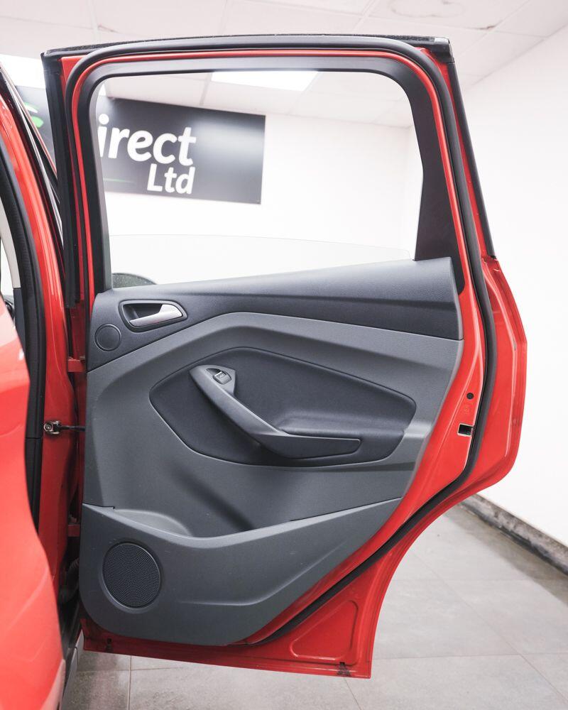 Ford C-Max view 15