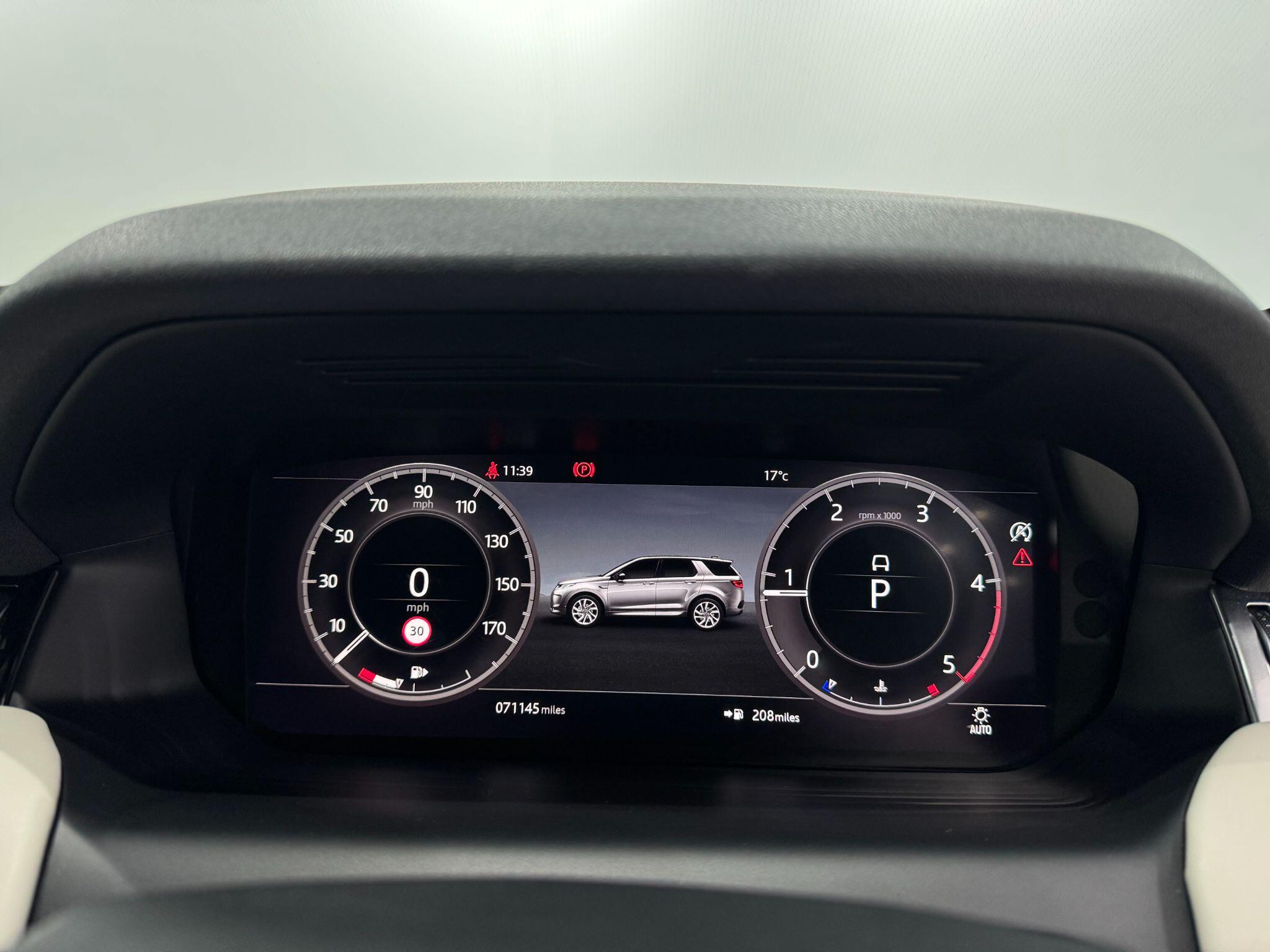 Land Rover Discovery Sport view 41
