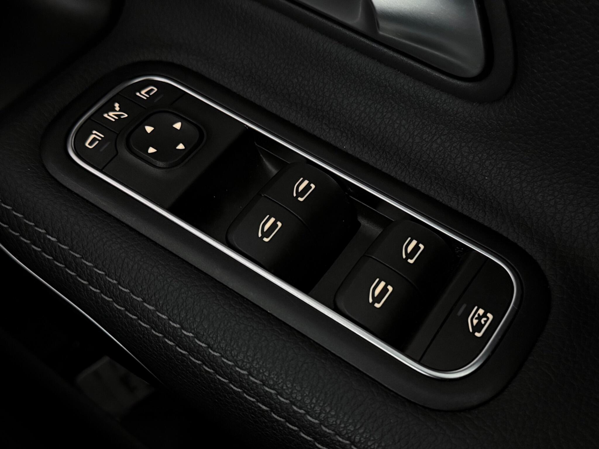 Mercedes-Benz A-Class view 18