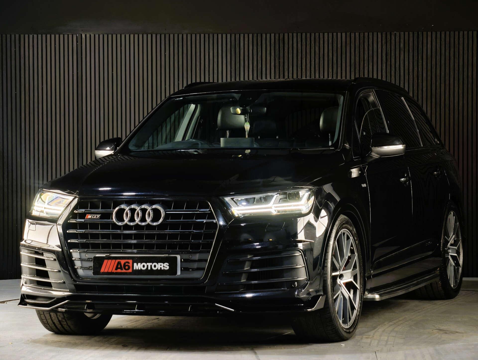 Audi SQ7 view 9