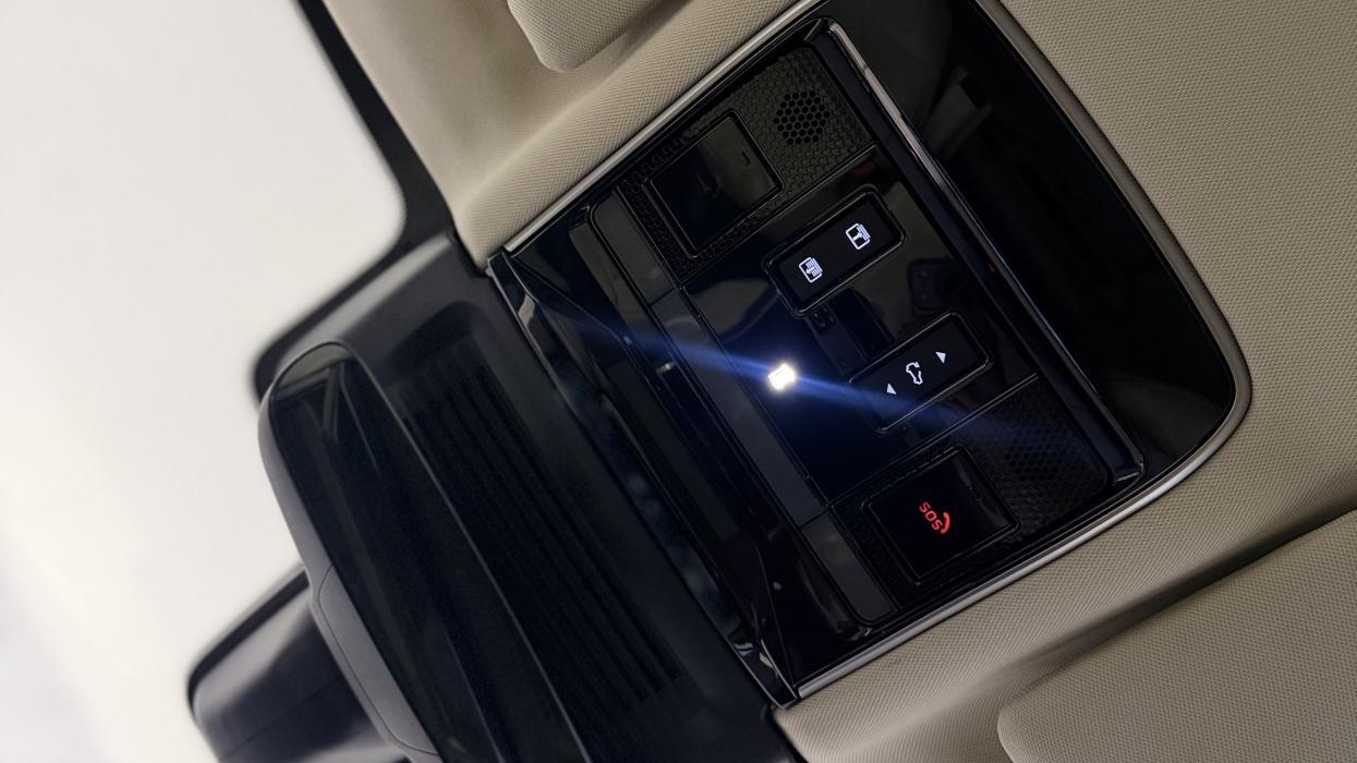 Land Rover Range Rover view 30
