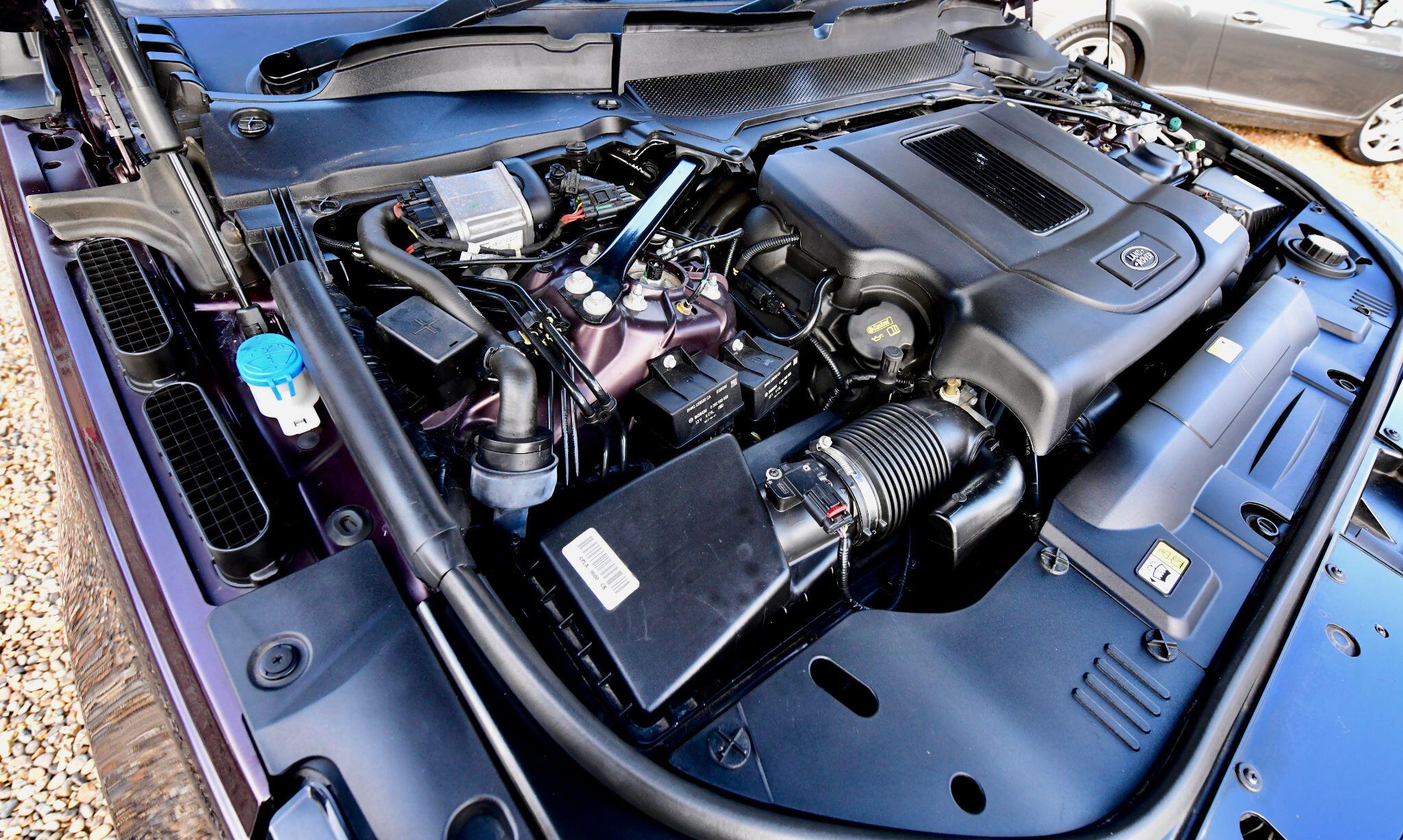 Land Rover Range Rover view 52