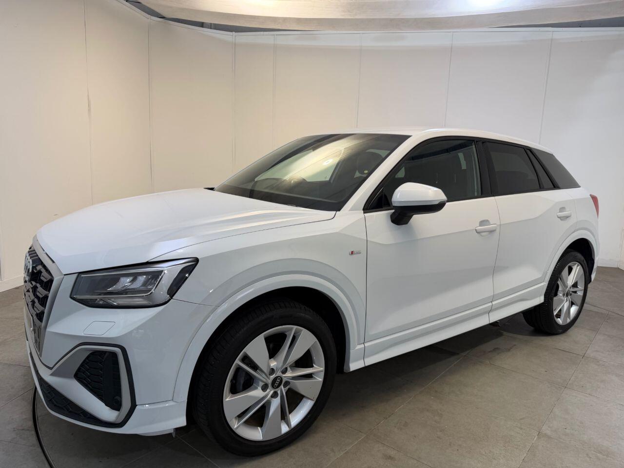 Audi Q2 view 46