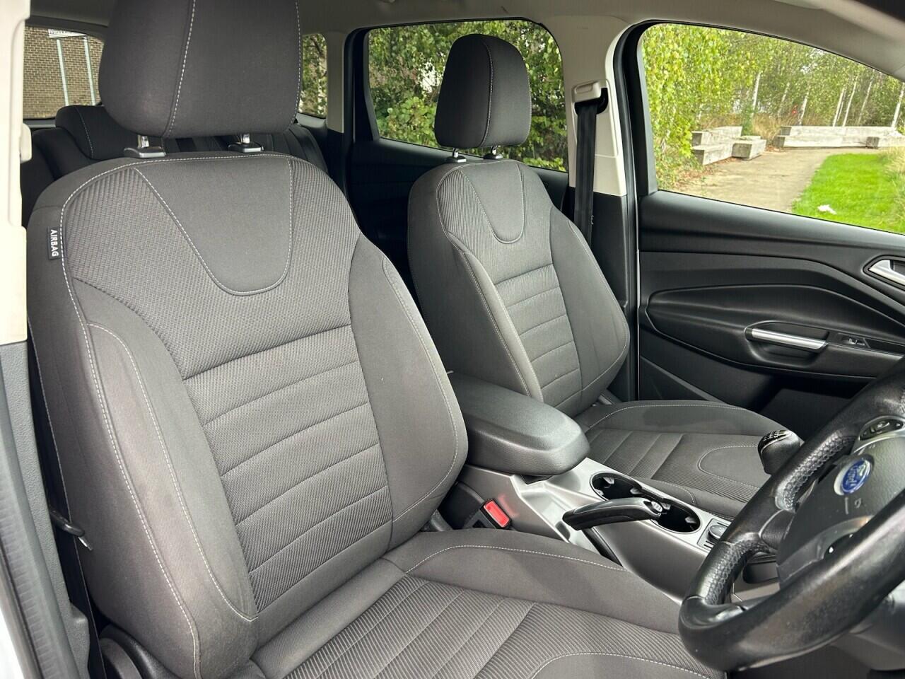 Ford Kuga view 19