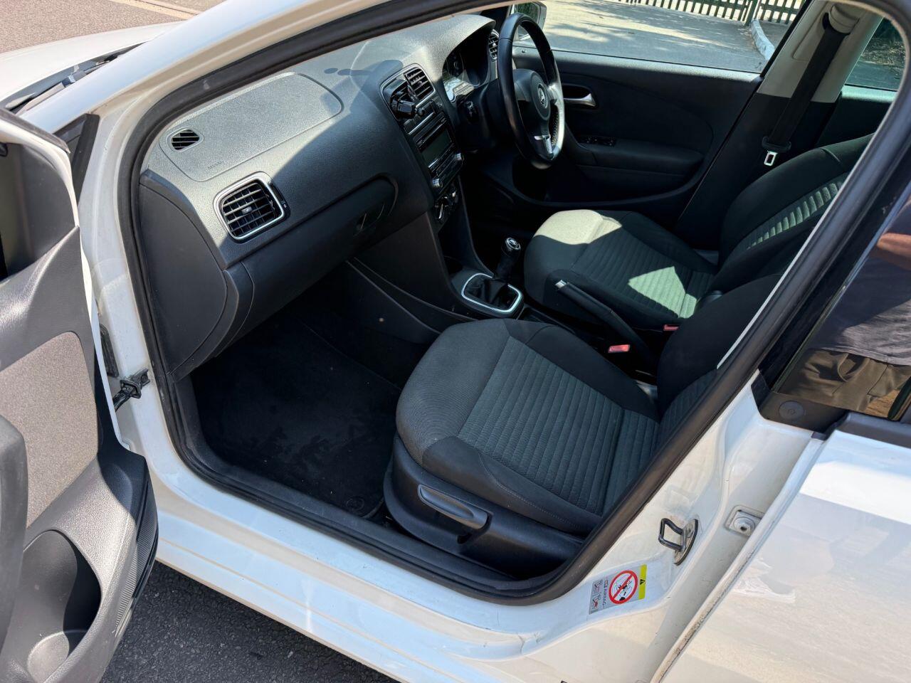 Volkswagen Polo view 18