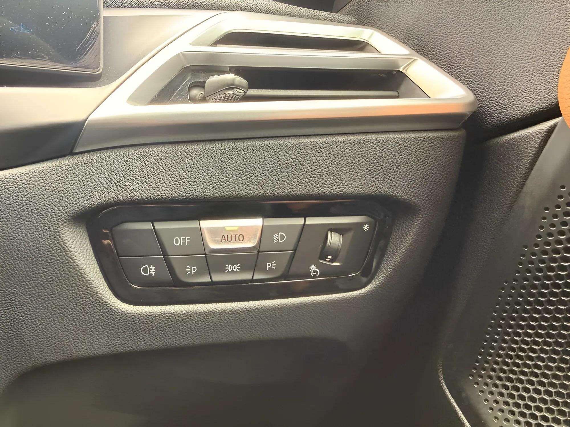 BMW 2 Series view 27