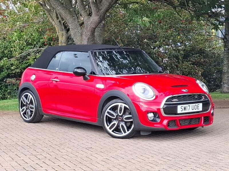 MINI Convertible view 7