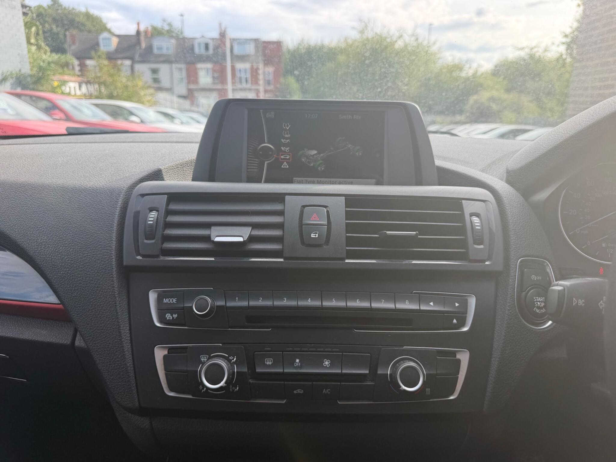BMW 1 Series view 33