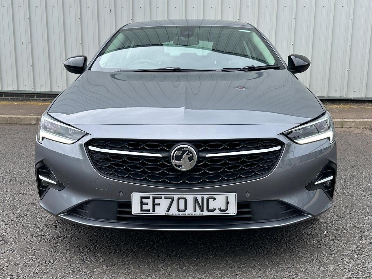 Vauxhall Insignia view 5