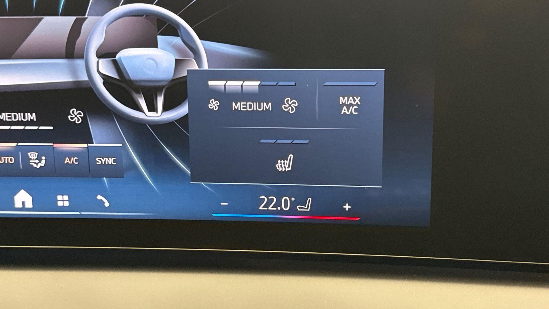 BMW X3 view 25