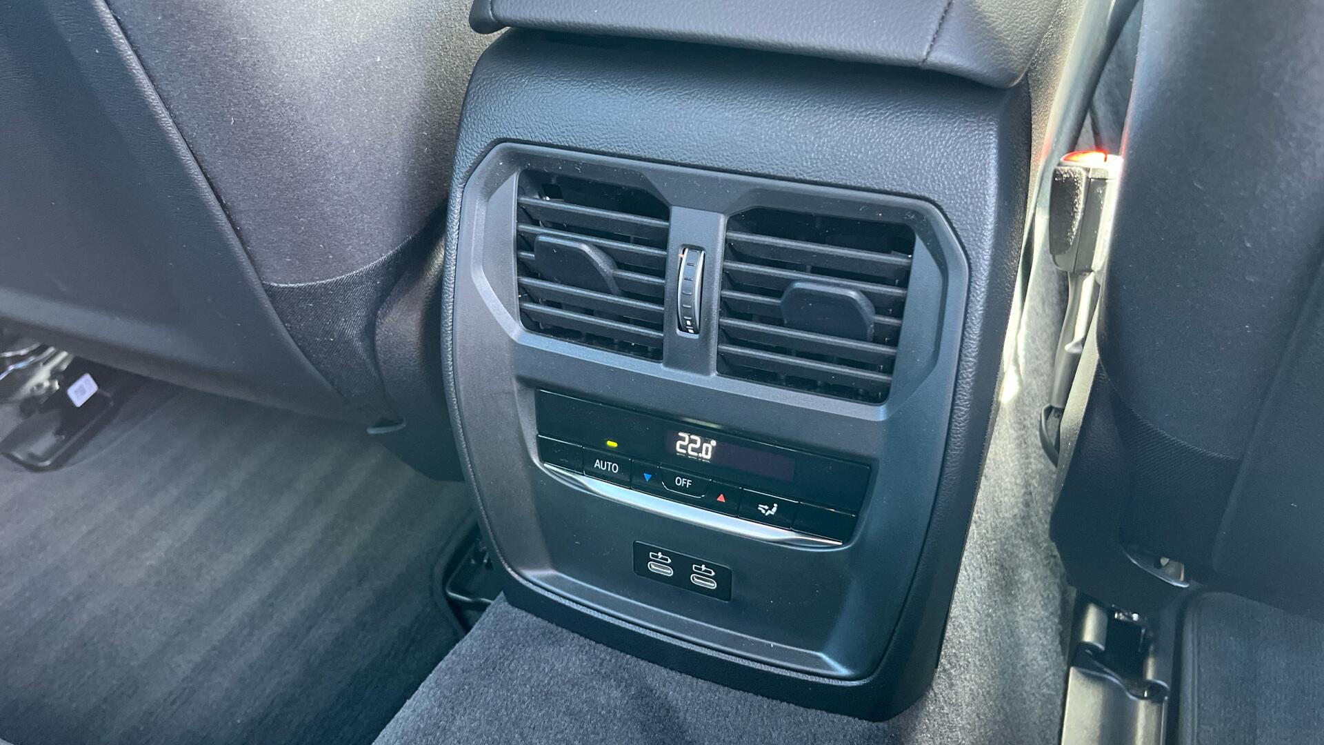 BMW i4 view 24