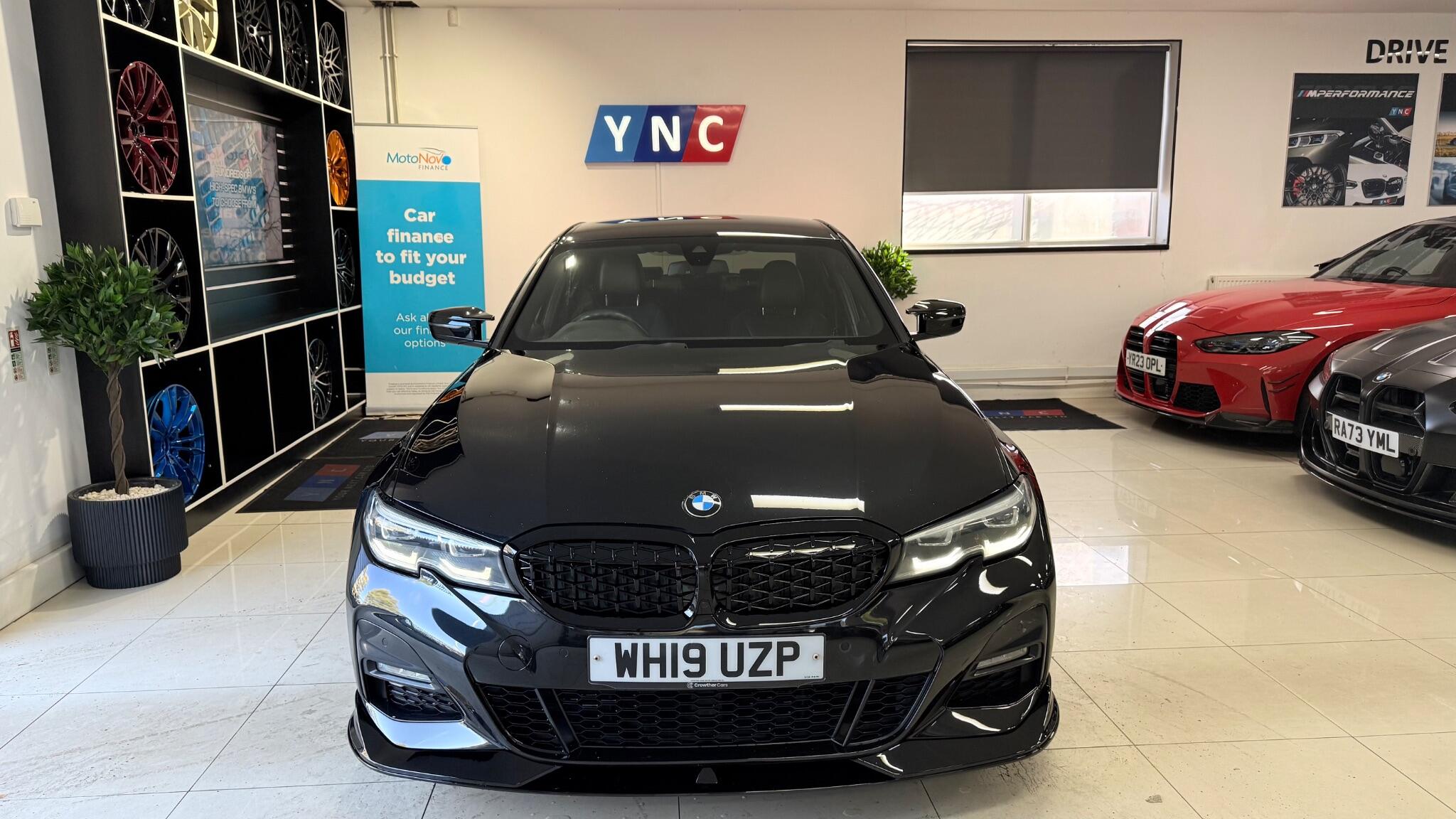 BMW 3 Series view 44