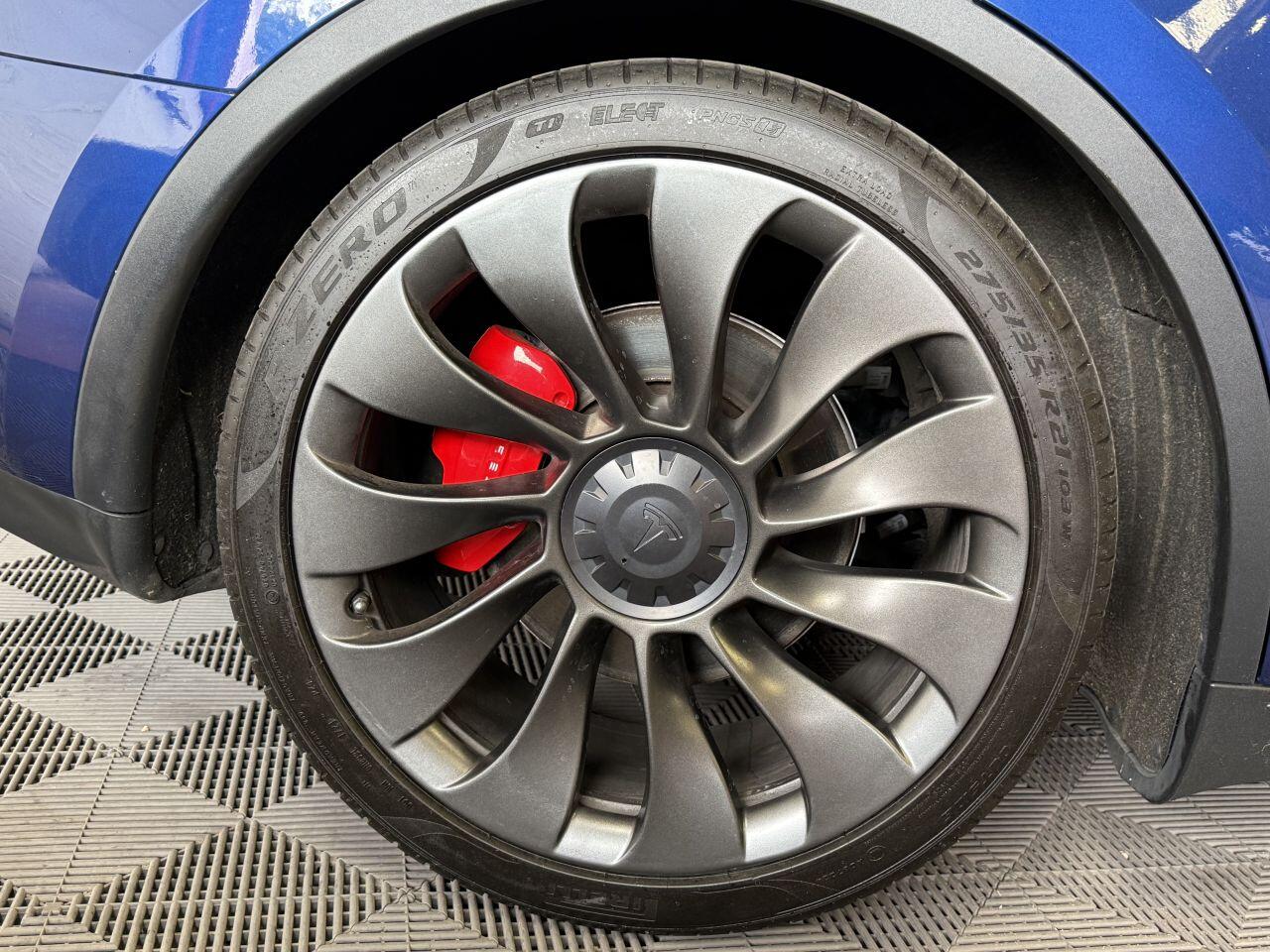 Tesla Model Y view 22