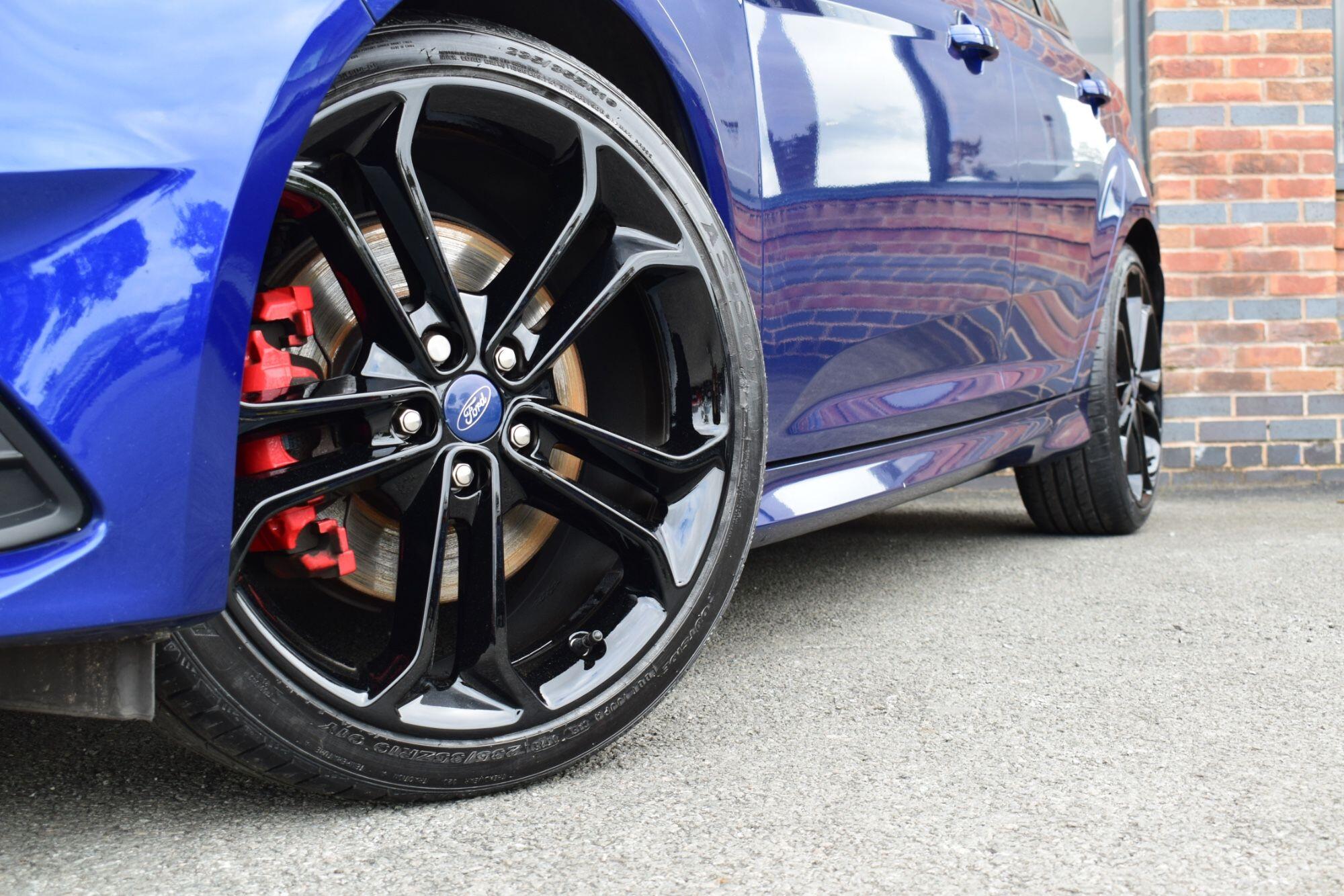 Ford Focus view 41