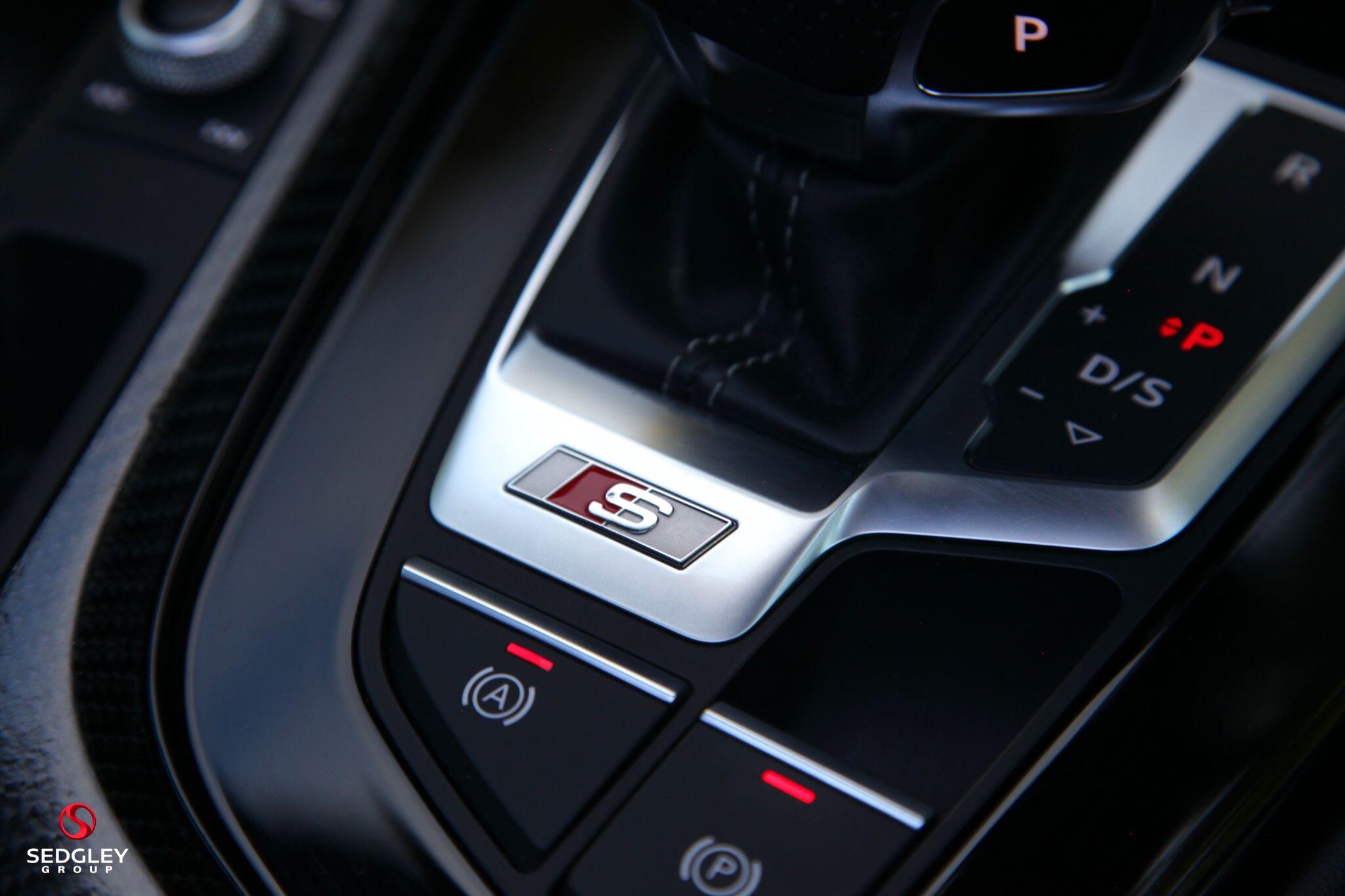 Audi S4 view 22